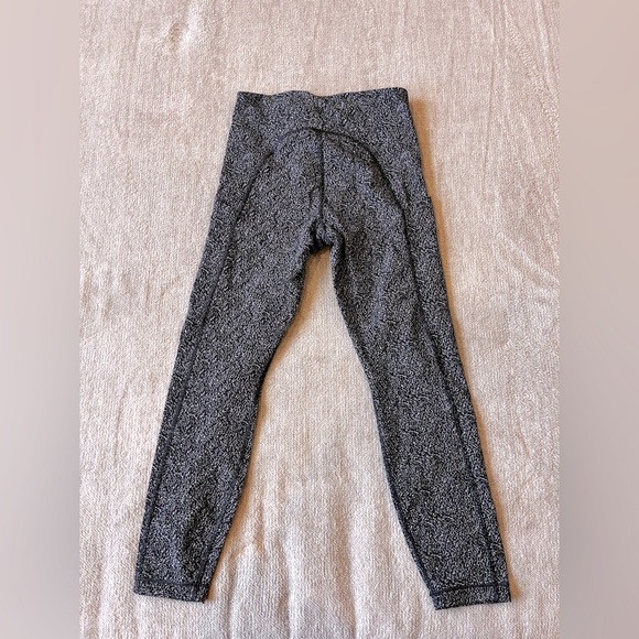 Athleta Ultimate Stash Textured 7/8 tight size S - Picture 4 of 4